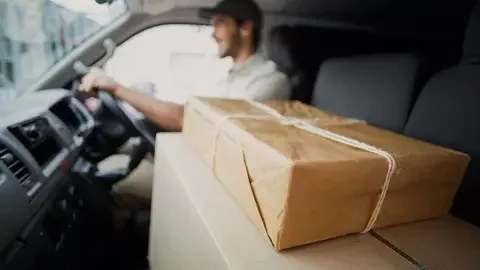 Que veut dire « votre colis est arrivé sur notre agence régionale de distribution » ? Que veut dire "votre colis est arrivé sur notre agence régionale de distribution" ?